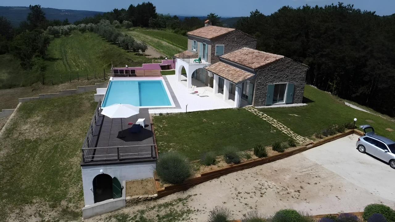 Villa San Silvestro Oprtalj Exterior photo