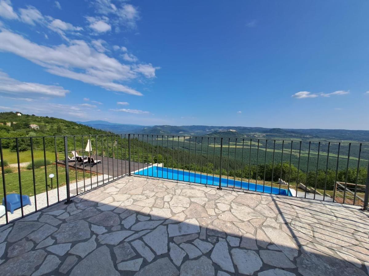 Villa San Silvestro Oprtalj Exterior photo