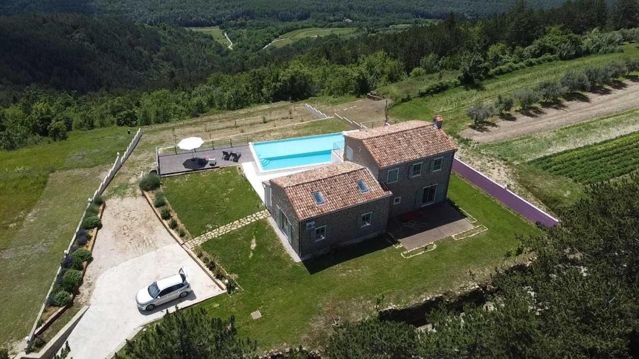 Villa San Silvestro Oprtalj Exterior photo