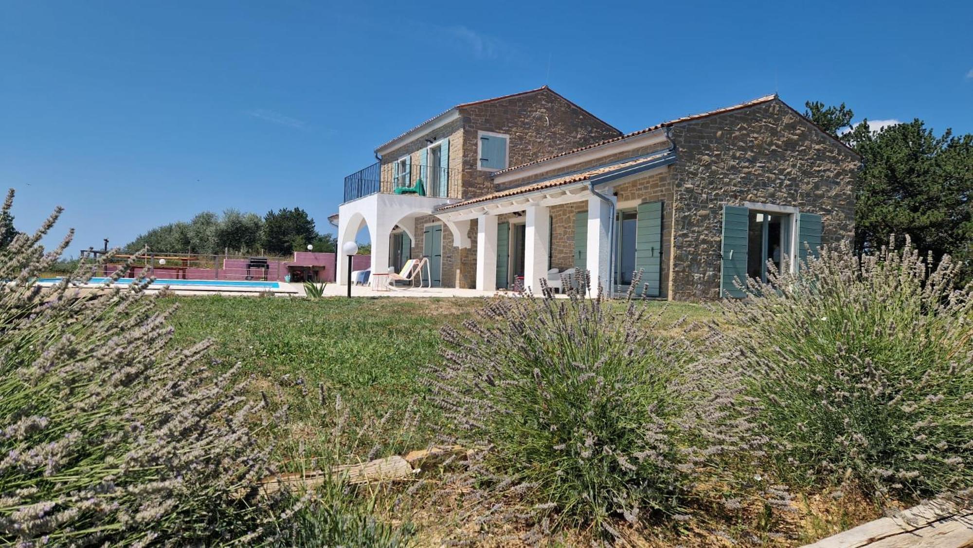 Villa San Silvestro Oprtalj Exterior photo